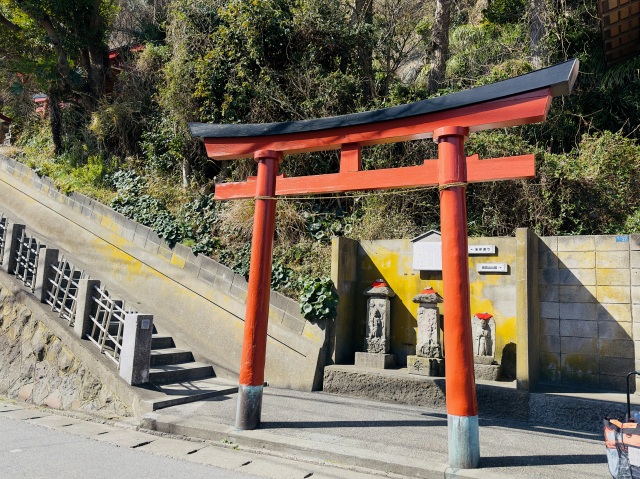 新宿稲荷神社